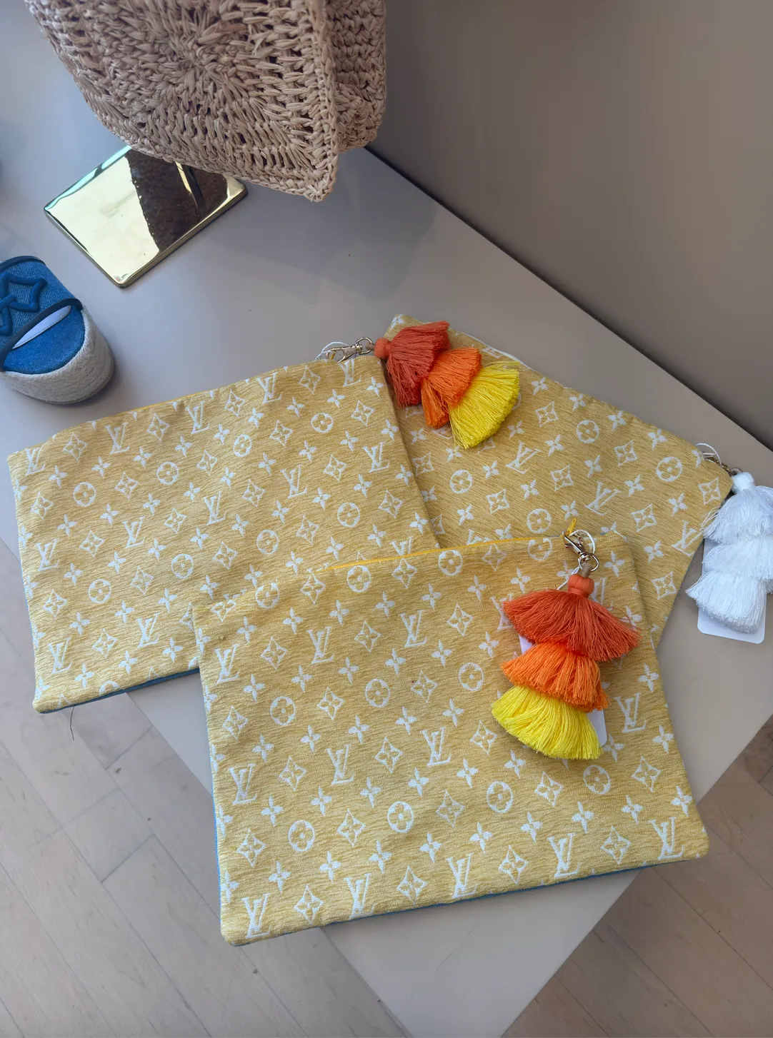 MIAMI BUY THE BAG LV POUCH