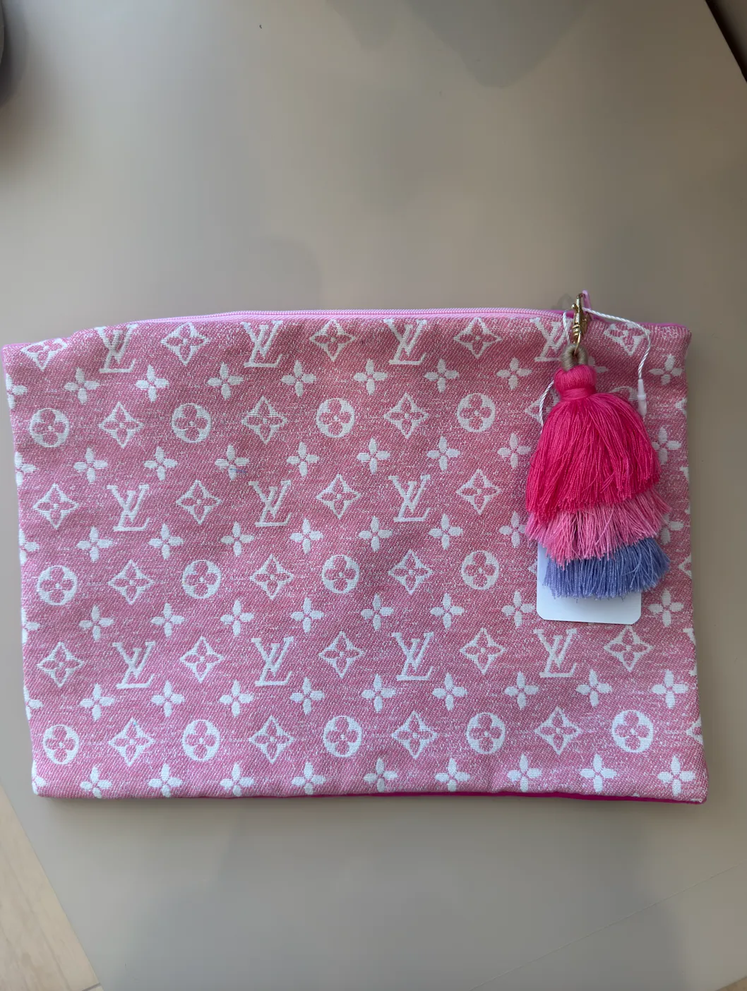 MIAMI BUY THE BAG LV POUCH